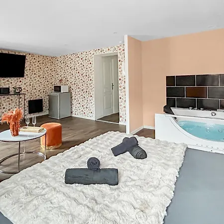 Balnéo Privée Wifi Fibre Chic&détente Romantique Apartamento *